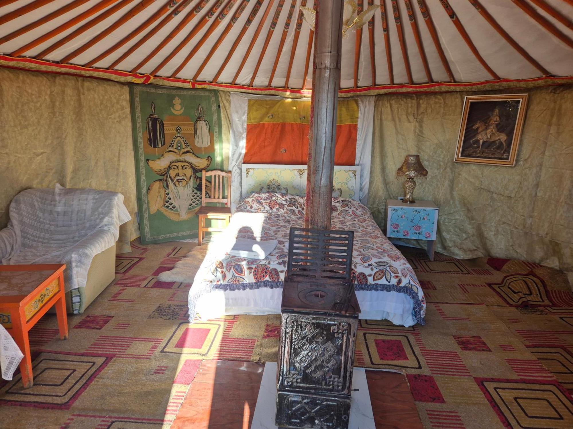 Gana'S Guest House And Tours Ulan Bator Exterior foto
